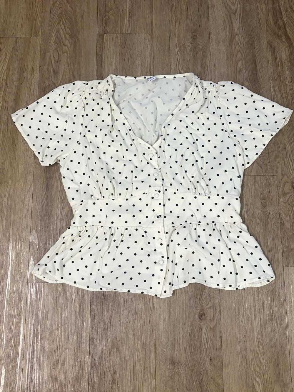 Old Navy White Short-Sleeve Polka Dot Peplum Button Top